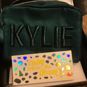 Kylie Cosmetics Makeup - New Calm before the storm Kylie Cosmetics Kylie Cosmetics Makeup - New Calm before the storm Kylie Cosmetics